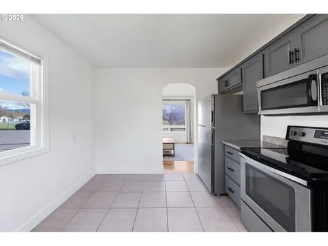 835 20th Avenue Longview WA 98632