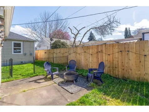835 20th Avenue Longview WA 98632