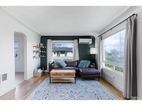 835 20th Avenue Longview WA 98632