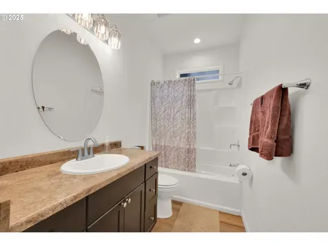 3825 Brighton Avenue Eugene OR 97405
