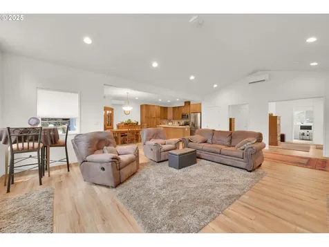 3825 Brighton Avenue Eugene OR 97405