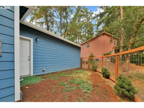 3825 Brighton Avenue Eugene OR 97405