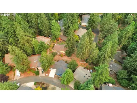 3825 Brighton Avenue Eugene OR 97405