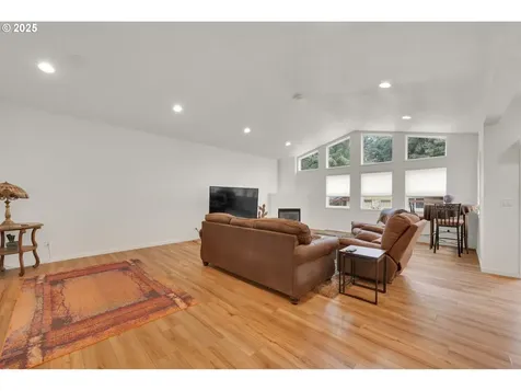 3825 Brighton Avenue Eugene OR 97405