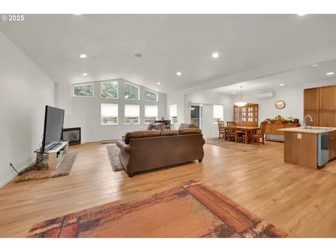 3825 Brighton Avenue Eugene OR 97405