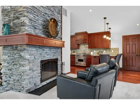17907 Cardinal Drive Lake Oswego OR 97034