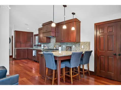 17907 Cardinal Drive Lake Oswego OR 97034