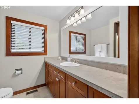 17907 Cardinal Drive Lake Oswego OR 97034