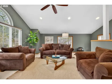 17907 Cardinal Drive Lake Oswego OR 97034