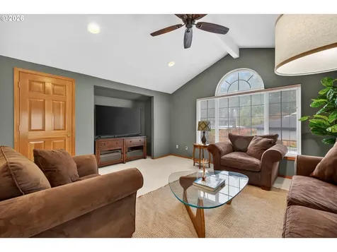 17907 Cardinal Drive Lake Oswego OR 97034