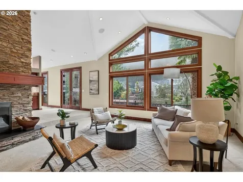17907 Cardinal Drive Lake Oswego OR 97034