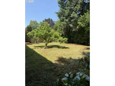 8879 SW Blake Street Tualatin OR 97062