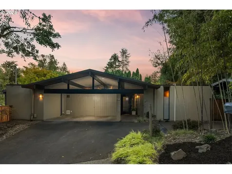 700 Pebble Beach Court Lake Oswego OR 97034