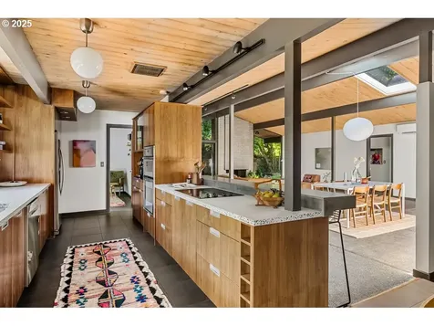 700 Pebble Beach Court Lake Oswego OR 97034