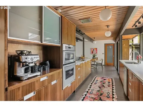 700 Pebble Beach Court Lake Oswego OR 97034