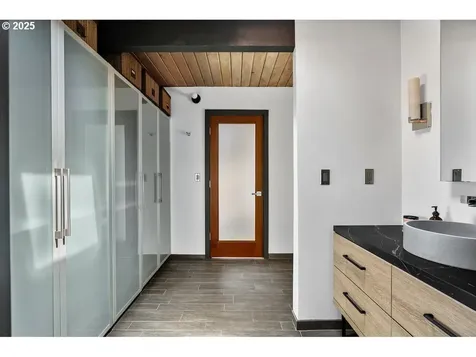 700 Pebble Beach Court Lake Oswego OR 97034