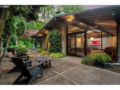 700 Pebble Beach Court Lake Oswego OR 97034