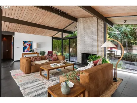 700 Pebble Beach Court Lake Oswego OR 97034