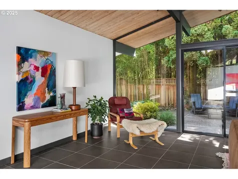 700 Pebble Beach Court Lake Oswego OR 97034