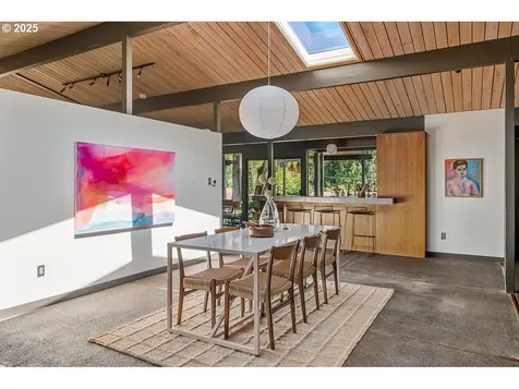 700 Pebble Beach Court Lake Oswego OR 97034