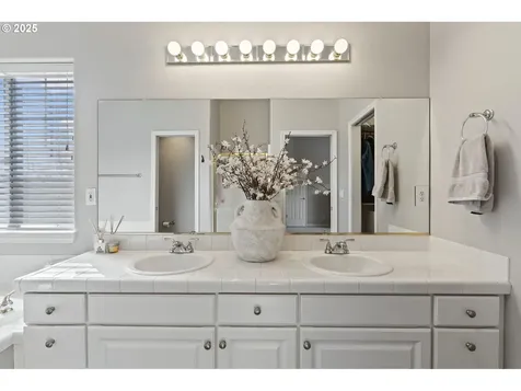 16275 SW Goshawk Street Beaverton OR 97007