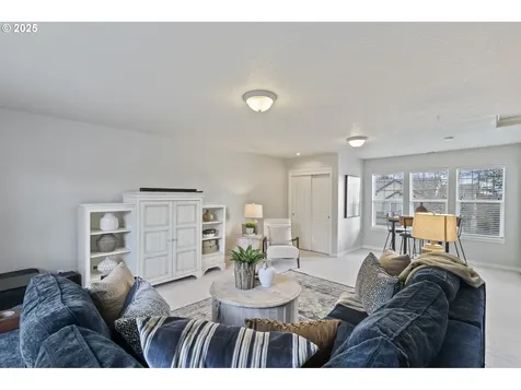 16275 SW Goshawk Street Beaverton OR 97007