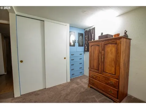 4930 SE 113th Avenue Portland OR 97266