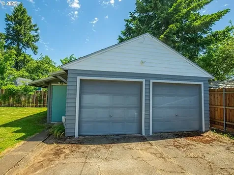 4930 SE 113th Avenue Portland OR 97266