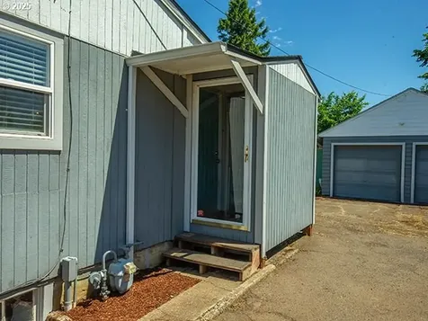 4930 SE 113th Avenue Portland OR 97266