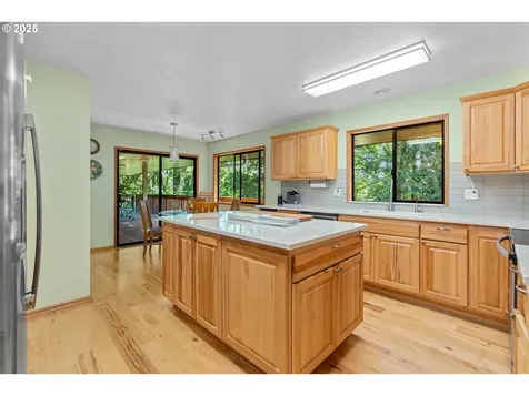 7580 Ridge Drive Gladstone OR 97027