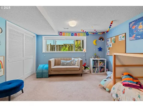 7580 Ridge Drive Gladstone OR 97027