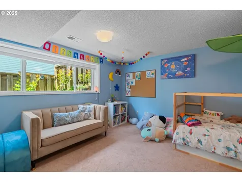 7580 Ridge Drive Gladstone OR 97027