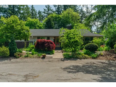 7580 Ridge Drive Gladstone OR 97027