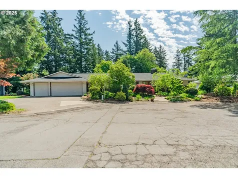 7580 Ridge Drive Gladstone OR 97027