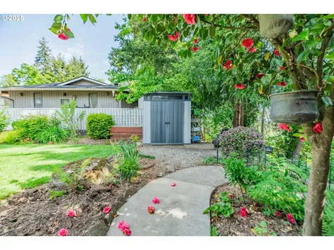 7580 Ridge Drive Gladstone OR 97027