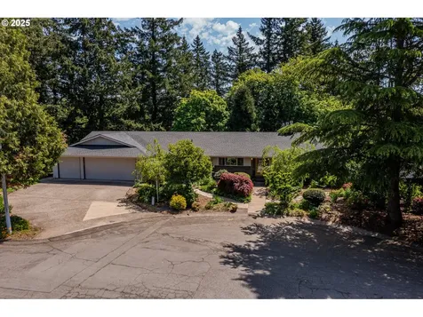 7580 Ridge Drive Gladstone OR 97027