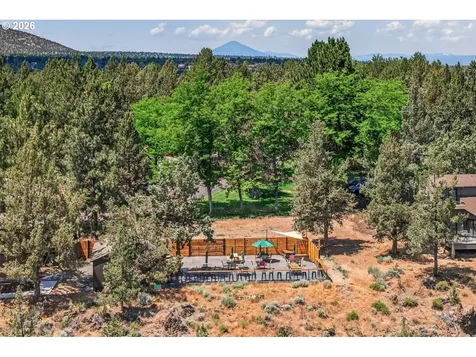 8433 Forest Ridge Loop Redmond OR 97756