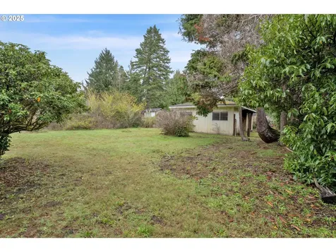 5546 S Shore Drive Florence OR 97439