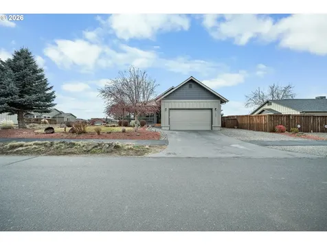 147 NW Saddlehorn Court Prineville OR 97754