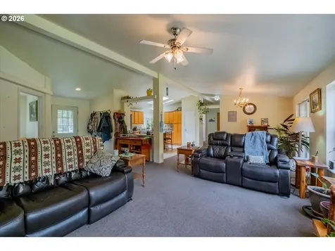 42927 Island Inn Drive Lebanon OR 97355