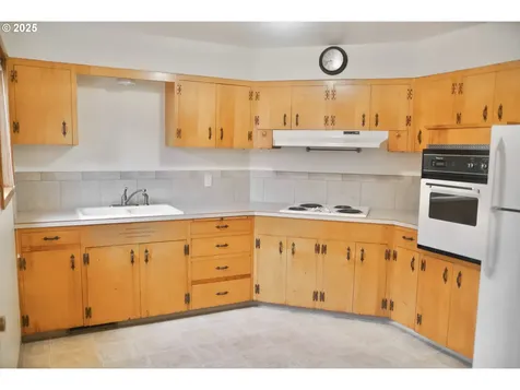 3023 SE Gladstone Street Portland OR 97202