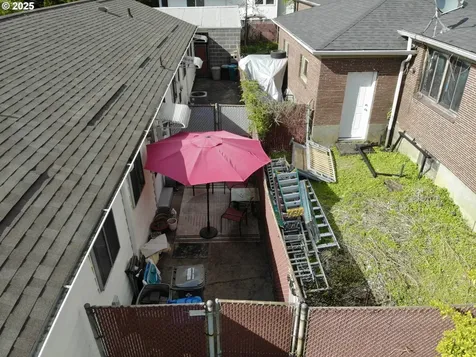 3023 SE Gladstone Street Portland OR 97202