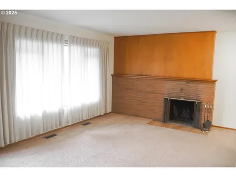 3023 SE Gladstone Street Portland OR 97202