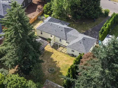 11625 NE Siskiyou Street Portland OR 97220
