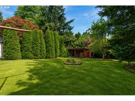 11625 NE Siskiyou Street Portland OR 97220
