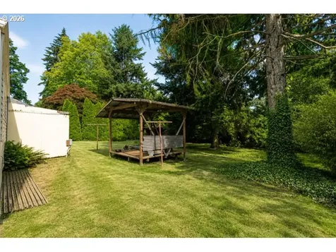 11625 NE Siskiyou Street Portland OR 97220
