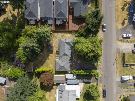 11625 NE Siskiyou Street Portland OR 97220