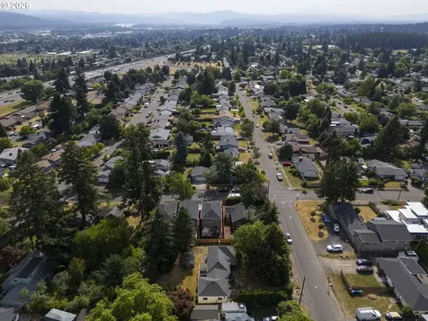 11625 NE Siskiyou Street Portland OR 97220