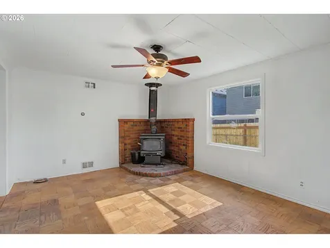 11625 NE Siskiyou Street Portland OR 97220