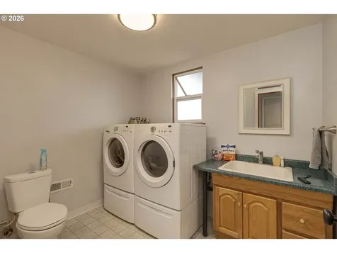 1022 NE 196th Avenue Portland OR 97230